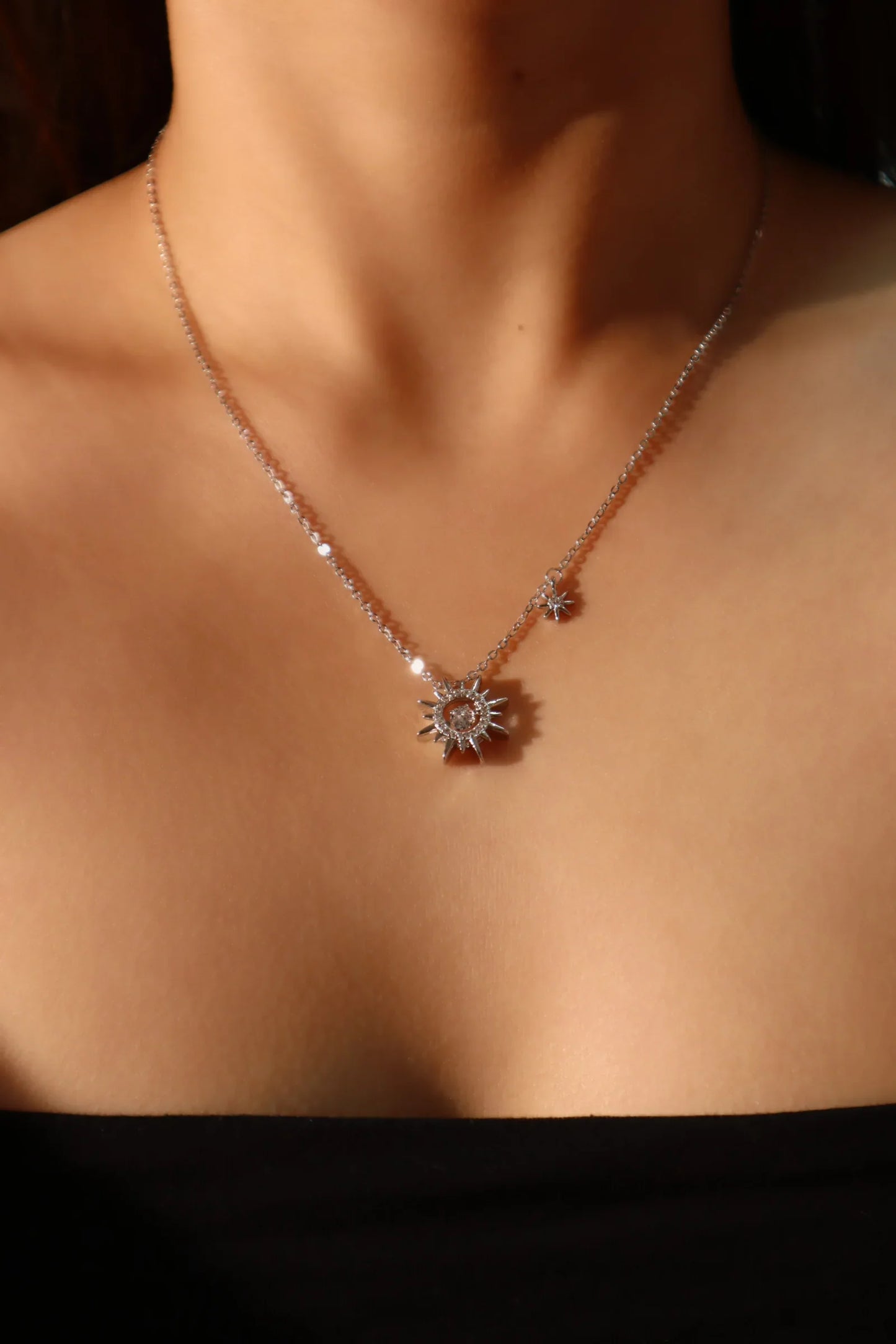 Platin Kaplama Elmas Güneş Kolye