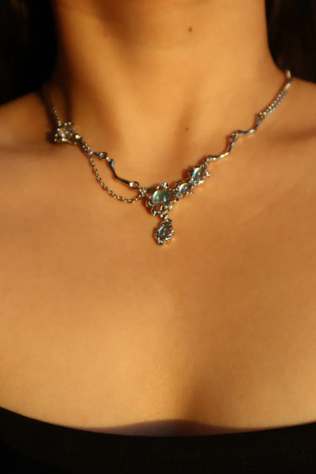 Opal Dangle Kolye