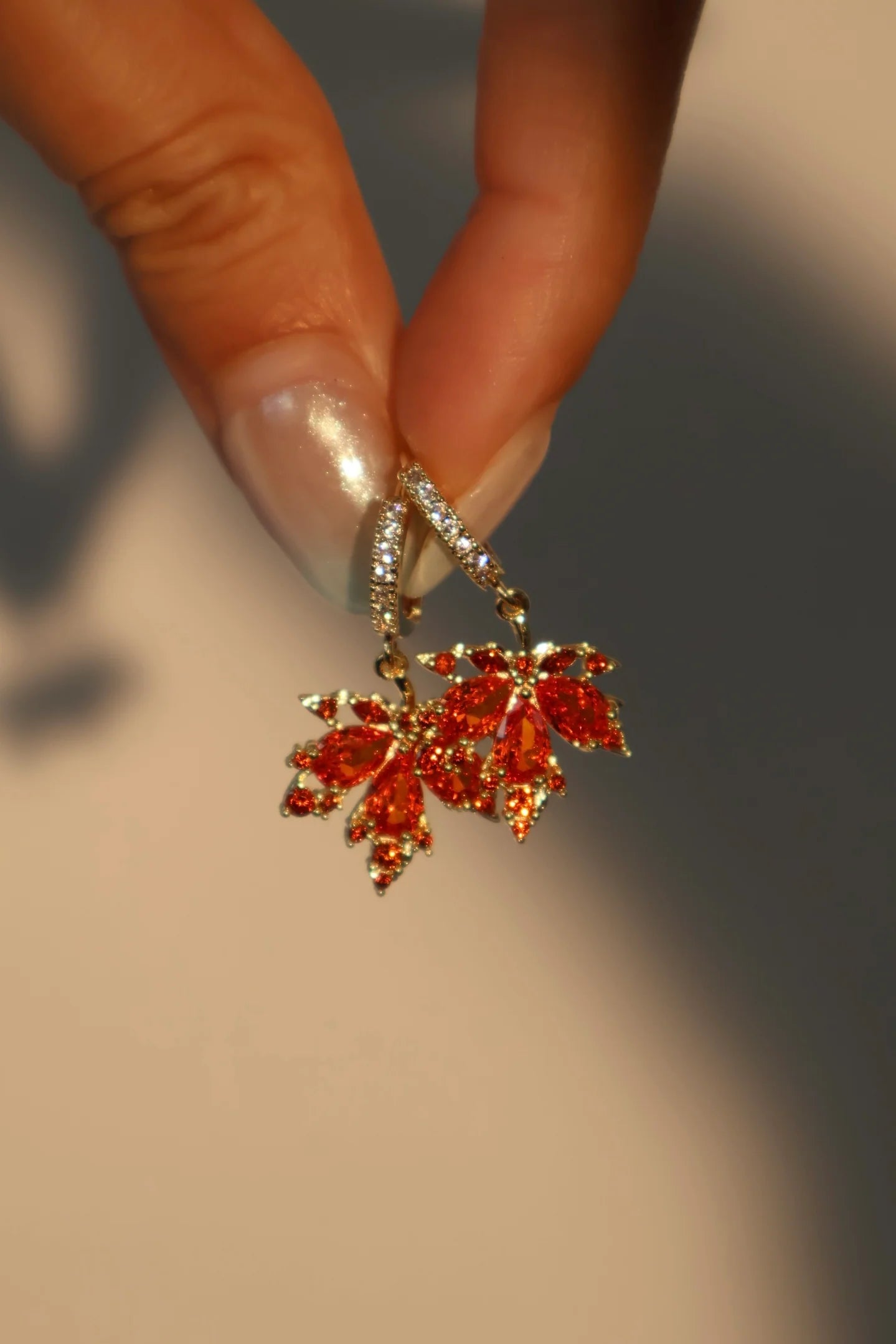 Kızıl Yaprak Küpe