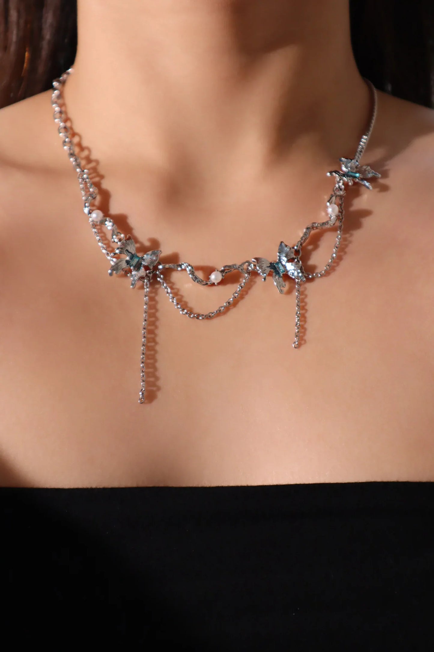 Kelebek Işıltısı Kolye