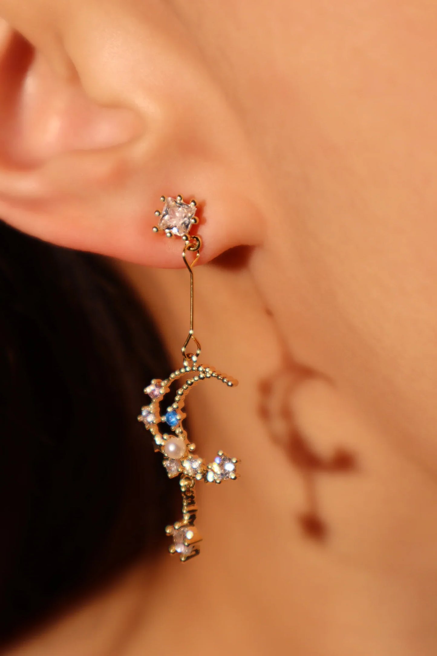 Ay Işıltısı Küpe