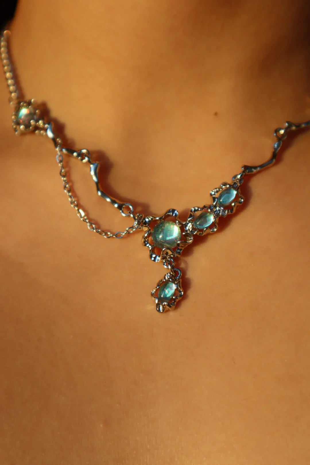 Opal Dangle Kolye