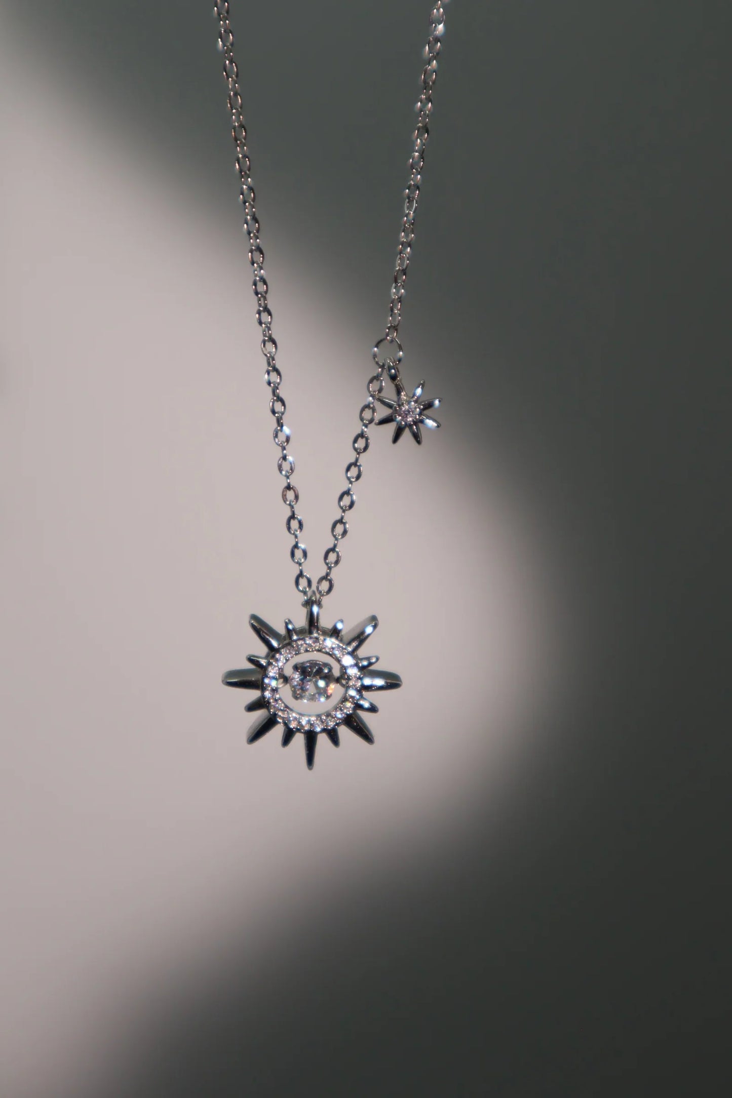 Platin Kaplama Elmas Güneş Kolye