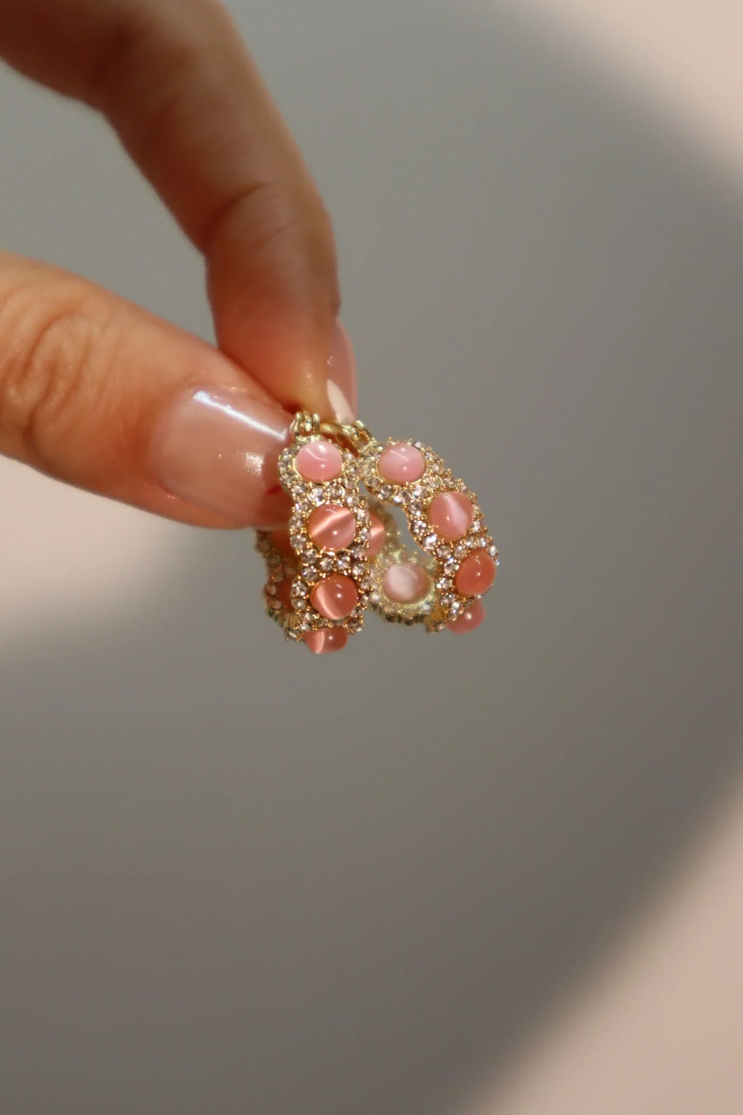 Pembe Taşlı Halka Küpe