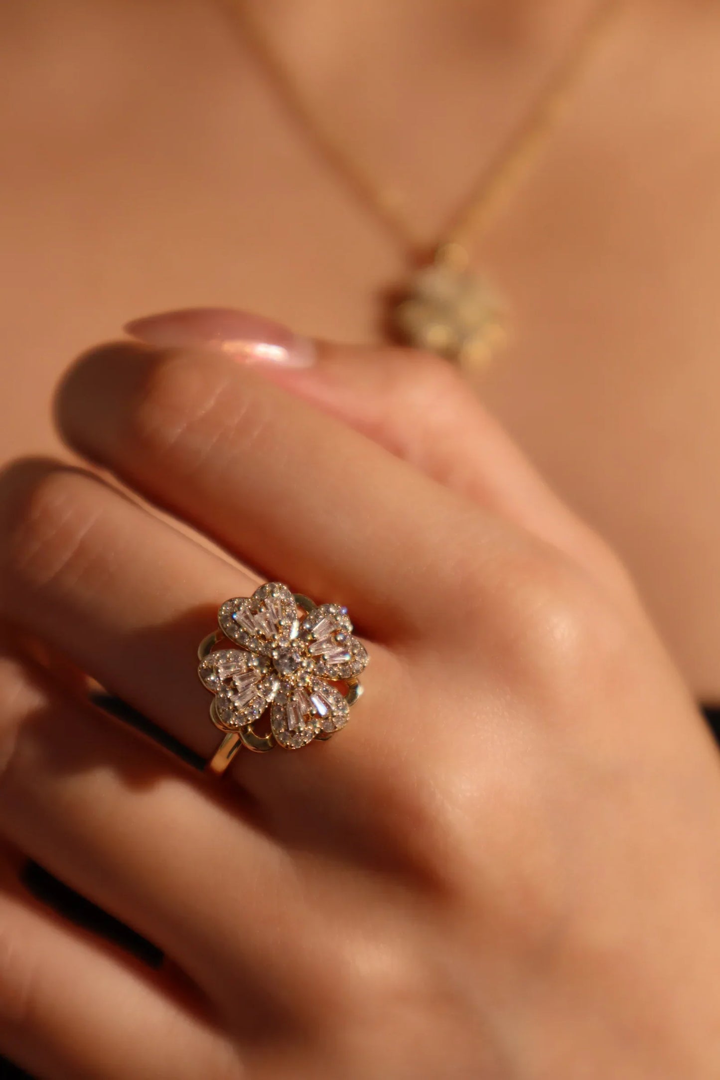 Işıltılı Yonca Yüzüğü