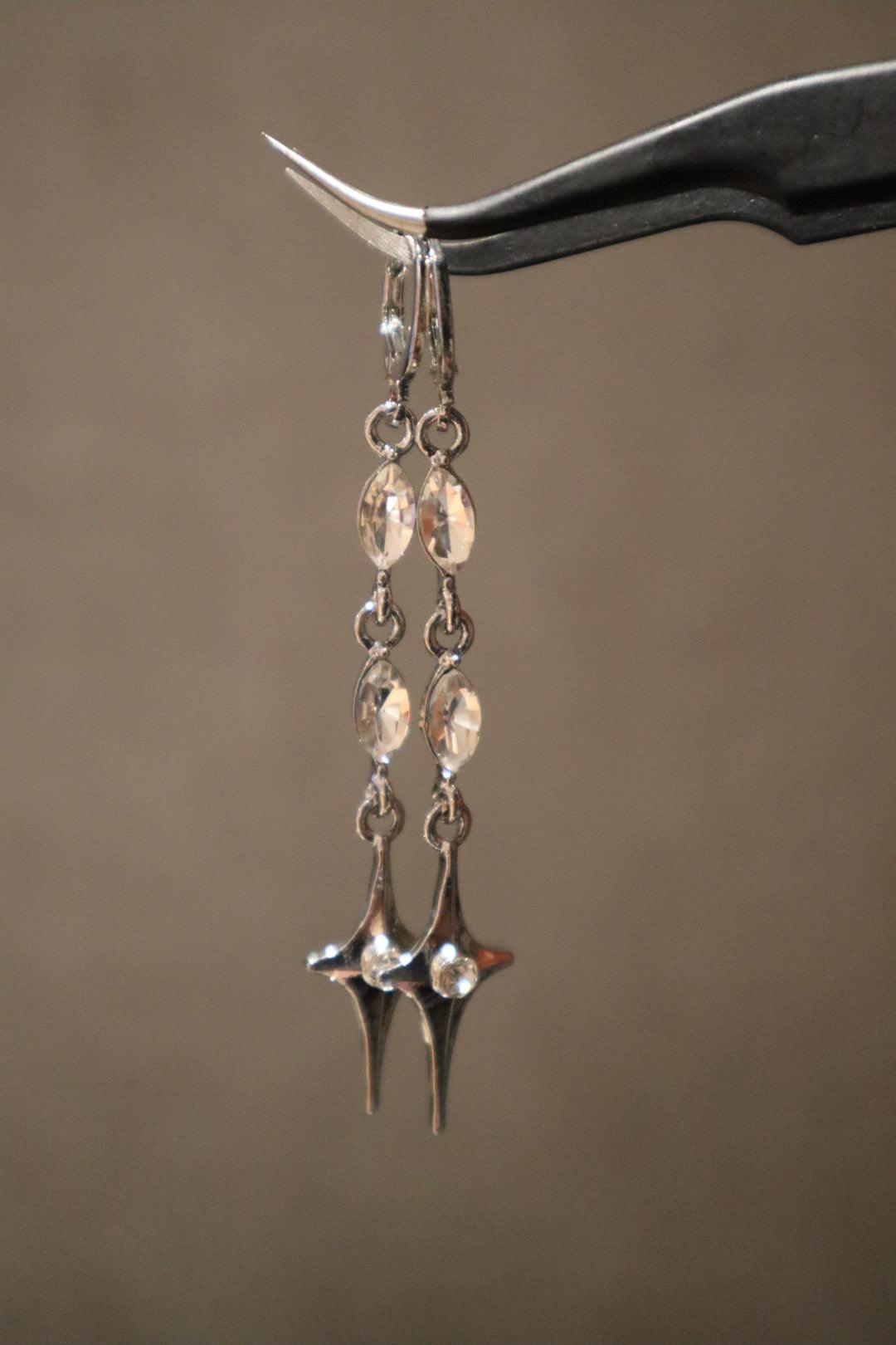 Gümüş Yıldız Dangle Küpe
