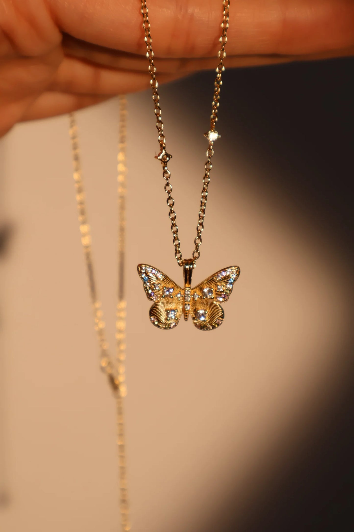 Işıltılı Kelebek Kolye