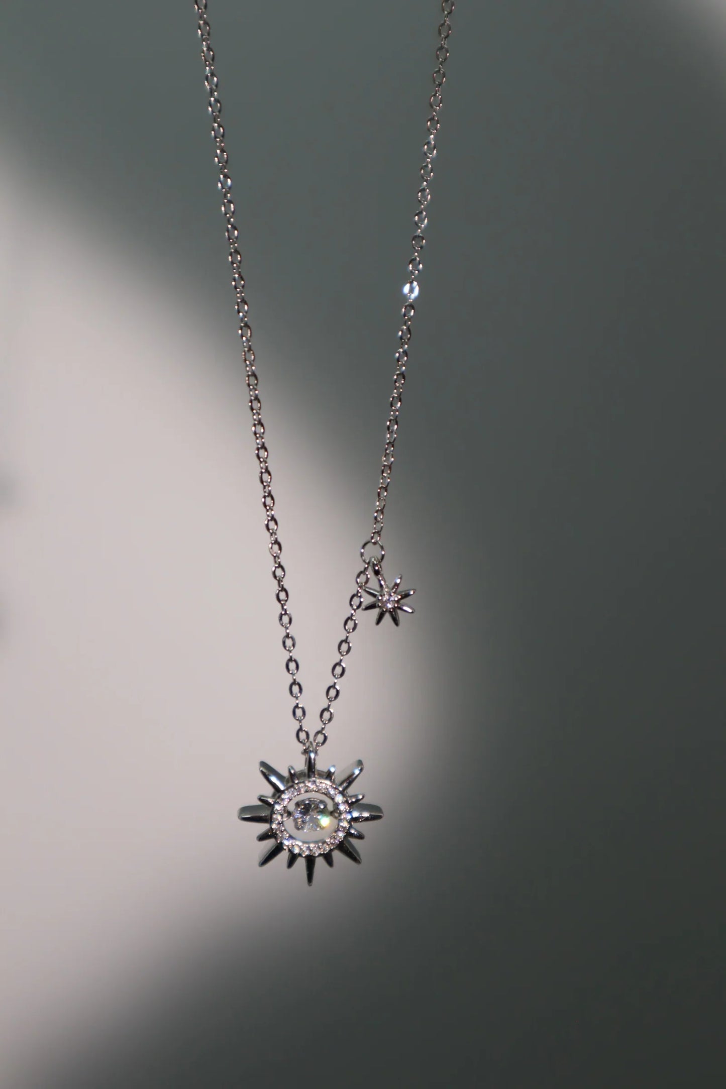 Platin Kaplama Elmas Güneş Kolye