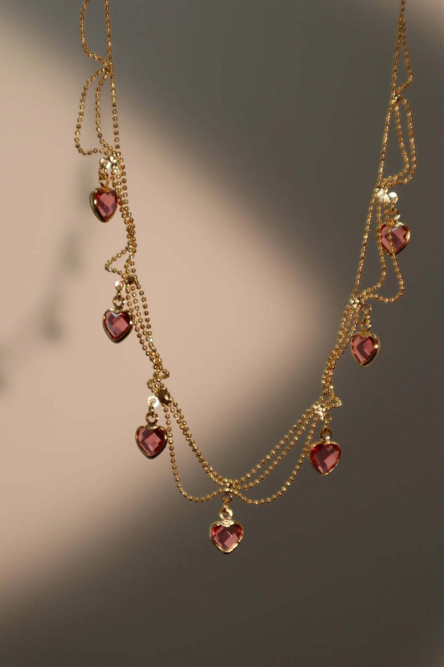 Pembe Taşlı Kalp Kolye