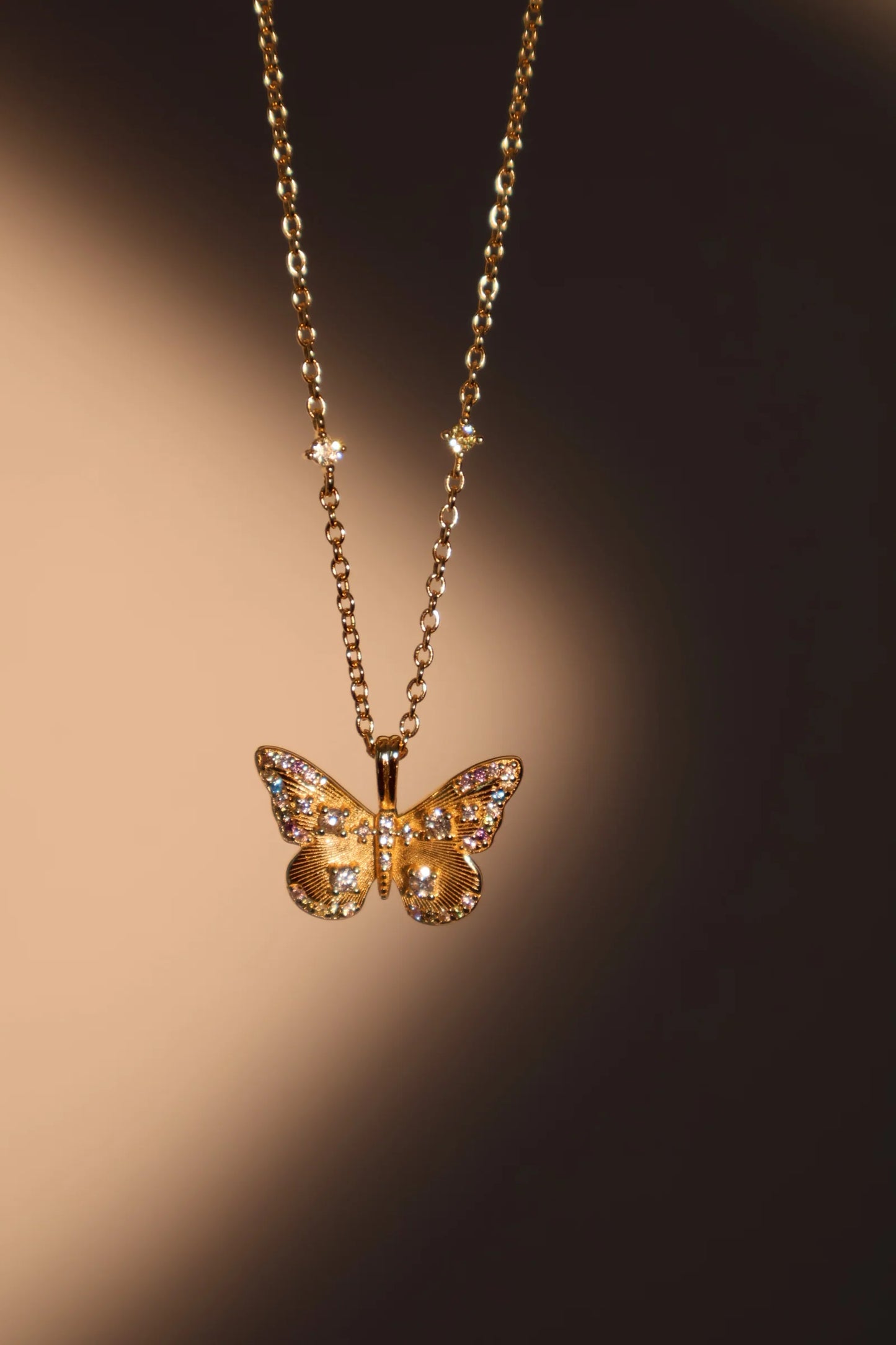 Işıltılı Kelebek Kolye