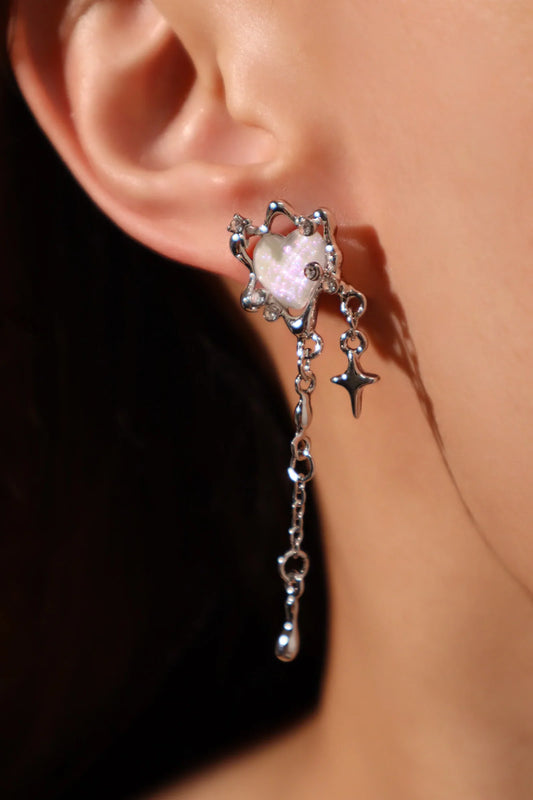 Beyaz Opal Kalp Küpe