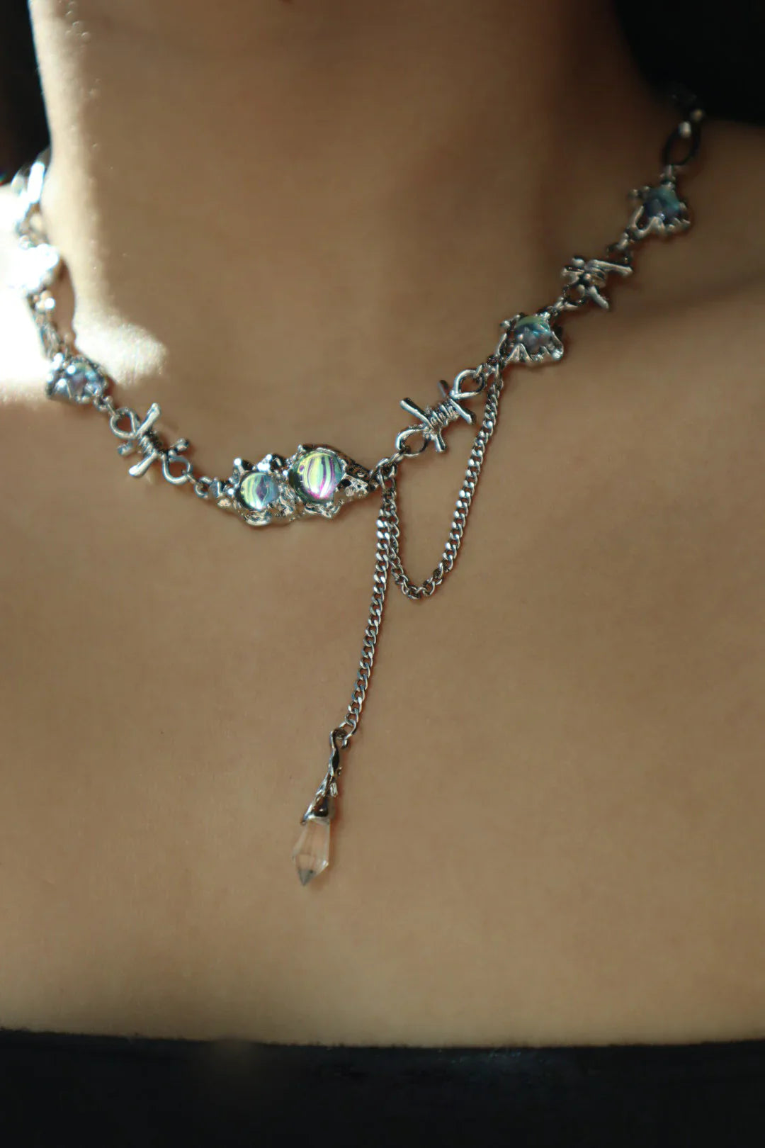 Opal Twist Kolye